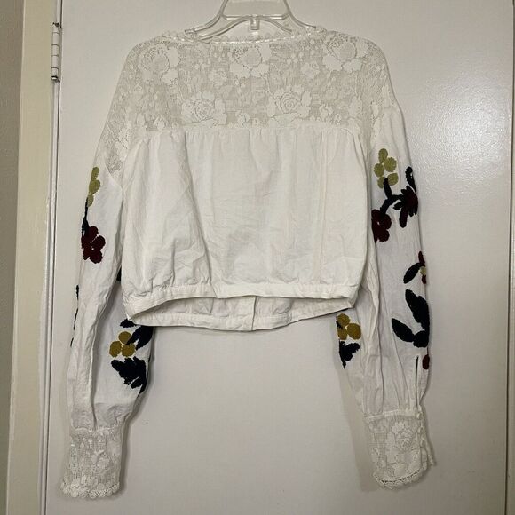 FREE PEOPLE Meadows Embroidered Top Lace Boho Bishop Sleeve Crop small - Picture 7 of 7